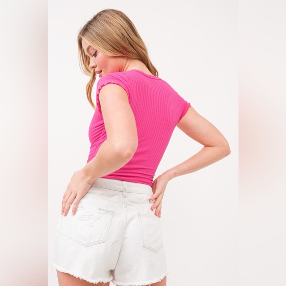 Lettuce Trim Ribbed Split V-Neck Baby Tee - Picture 3 of 4